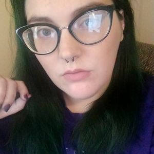 Meet your Posher, Abigail